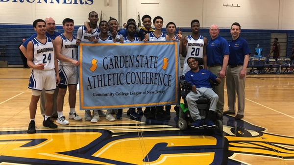 GSAC Champions! Roadrunner Men's Basketball Races Past Union County to Clinch Crown!